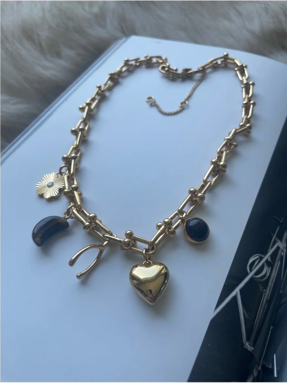 NWT Madewell Semiprecious U-Link Charm Necklace Antique Gold NY853 - Picture 5 of 5